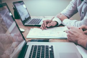 Reklama programatyczna a optymalizacja kampanii – jak to działa?