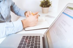 Jakie są najważniejsze techniki optymalizacji reklam online pod kątem SEO?